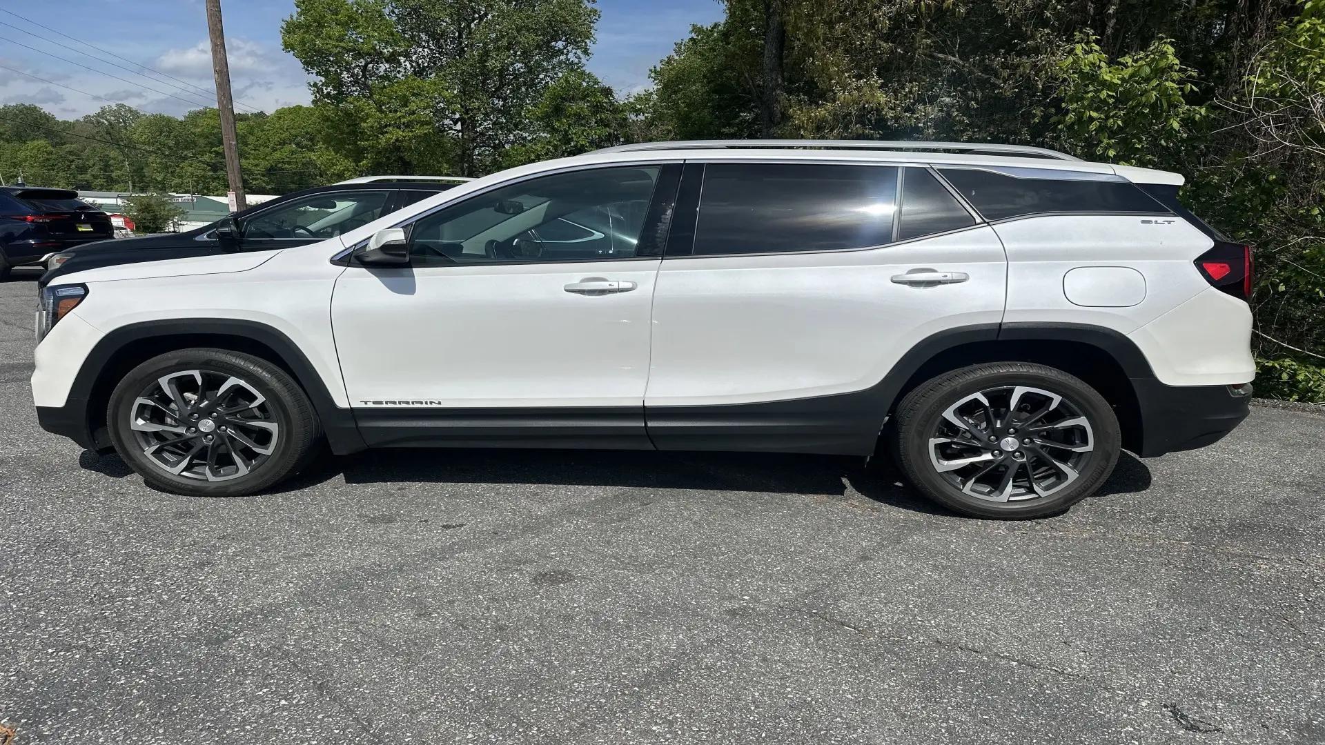 2022 GMC Terrain SLT in Canton GA For Sale - Image 1