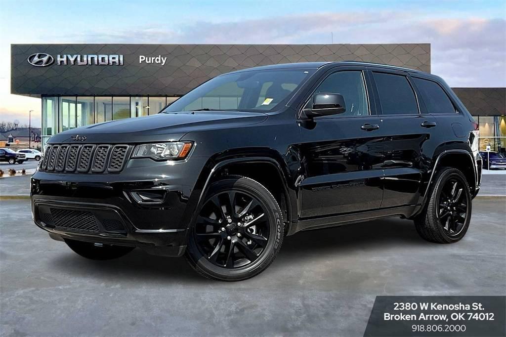 2022 Jeep Grand Cherokee WK Laredo X in Broken Arraow OK For Sale - Image 1