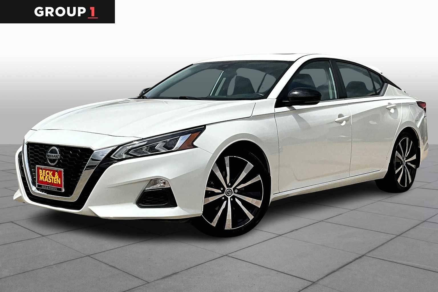 2022 Nissan Altima SR in Tomball TX For Sale - Image 1