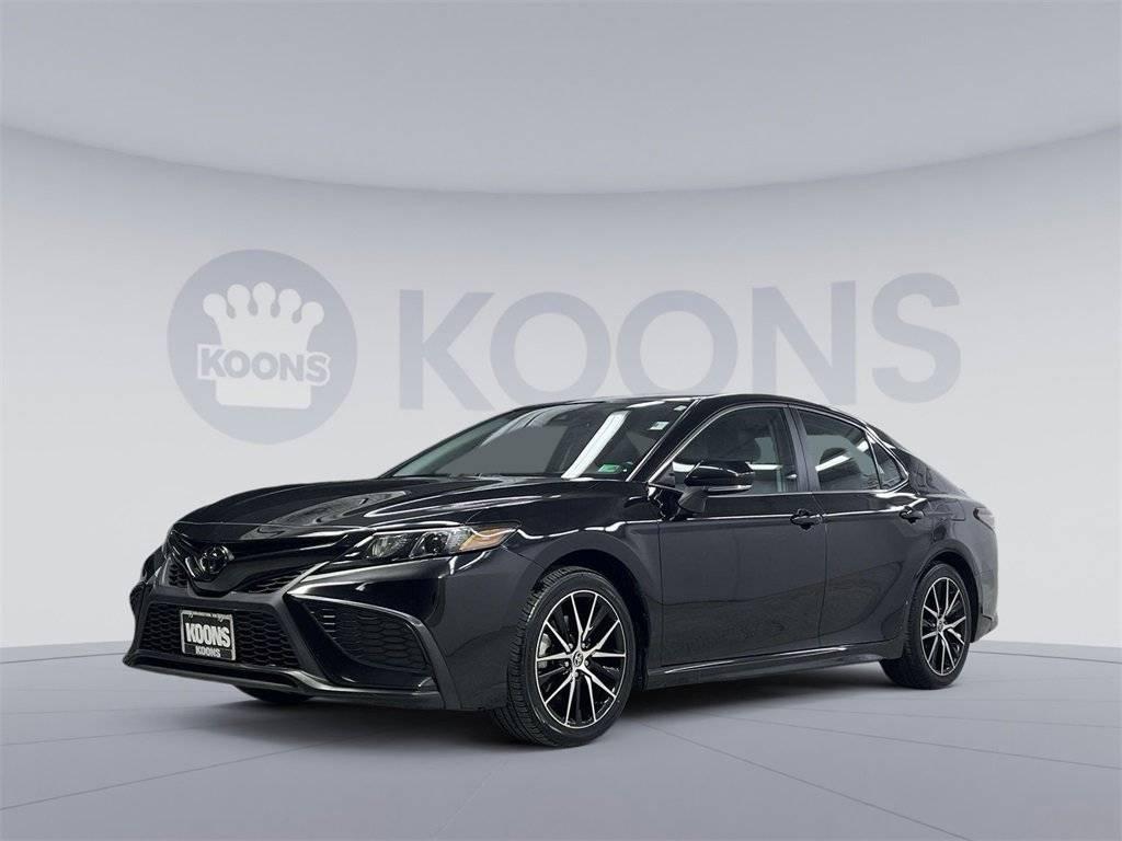 2022 Toyota Camry SE in Arlington VA For Sale - Image 1