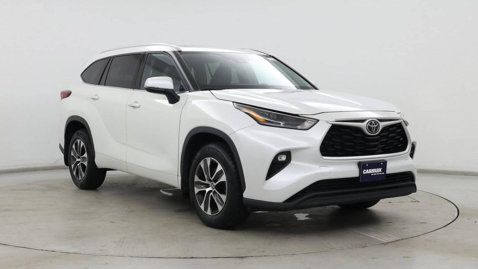 2022 Toyota Highlander XLE in Birmingham AL For Sale - Image 1