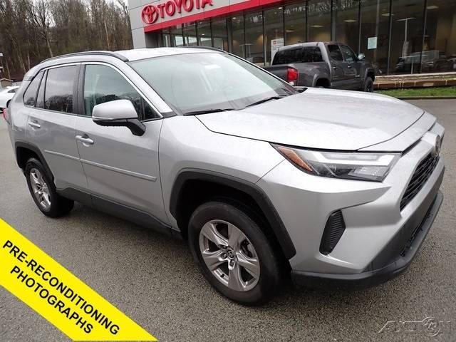2022 Toyota RAV4 XLE in Pleasant Hills PA For Sale - Image 1