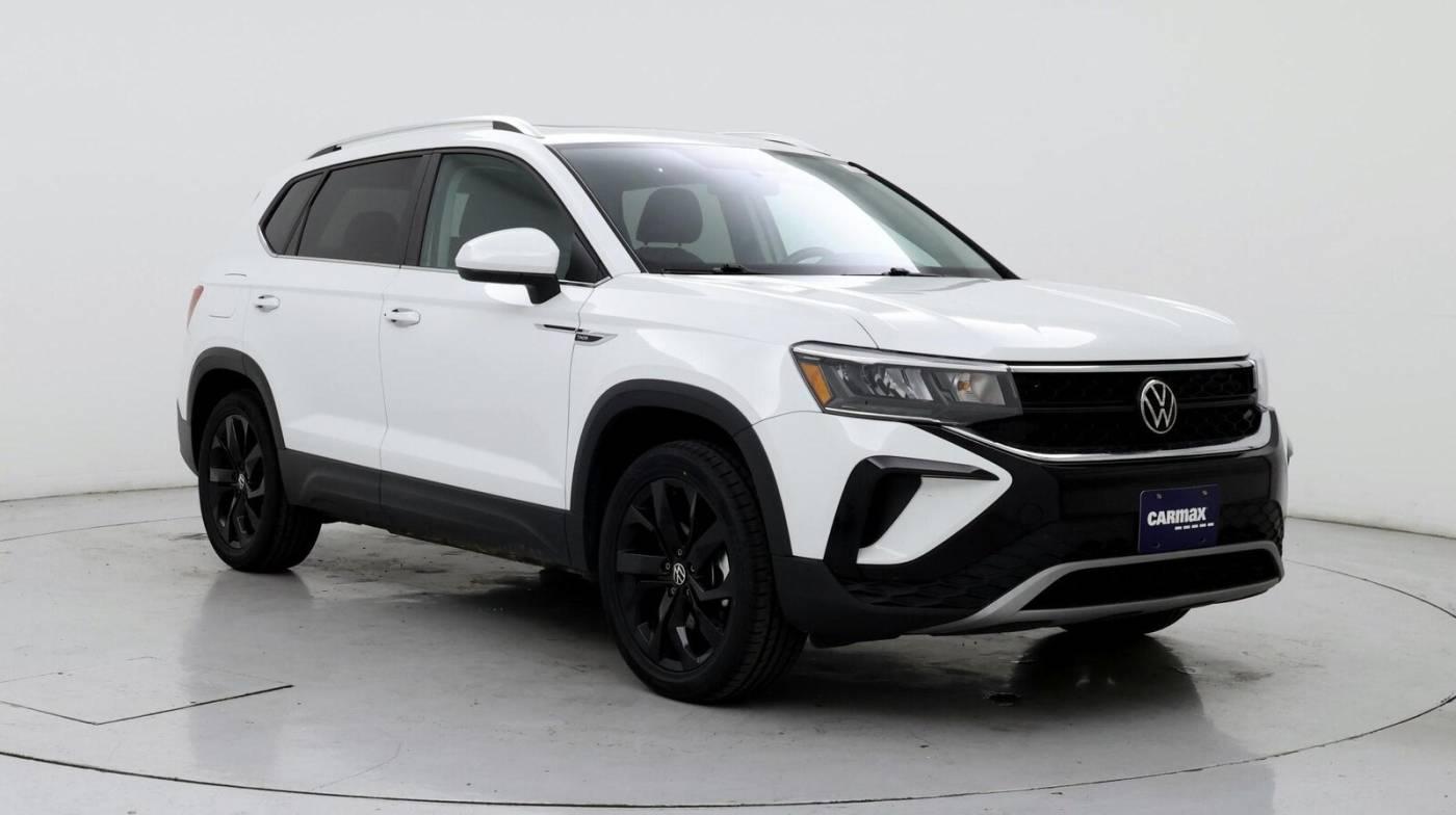 2022 Volkswagen Taos SE in Inglewood CA For Sale - Image 1