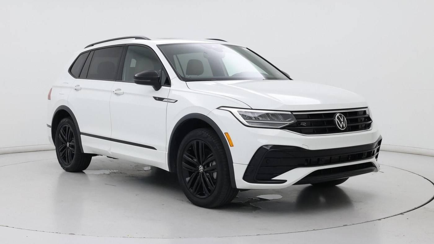 2022 Volkswagen Tiguan SE R-Line Black in Birmingham AL For Sale - Image 1