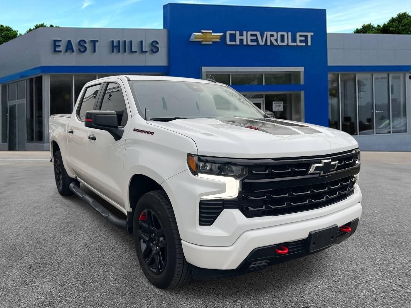 2023 Chevrolet Silverado 1500 RST in Roslyn NY For Sale - Image 1