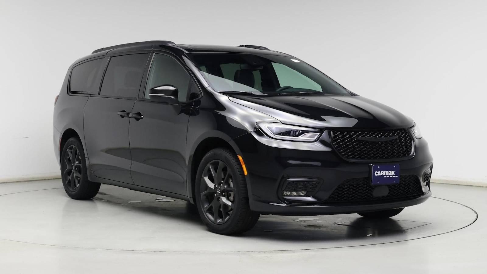 2023 Chrysler Pacifica Touring L in Birmingham AL For Sale - Image 1