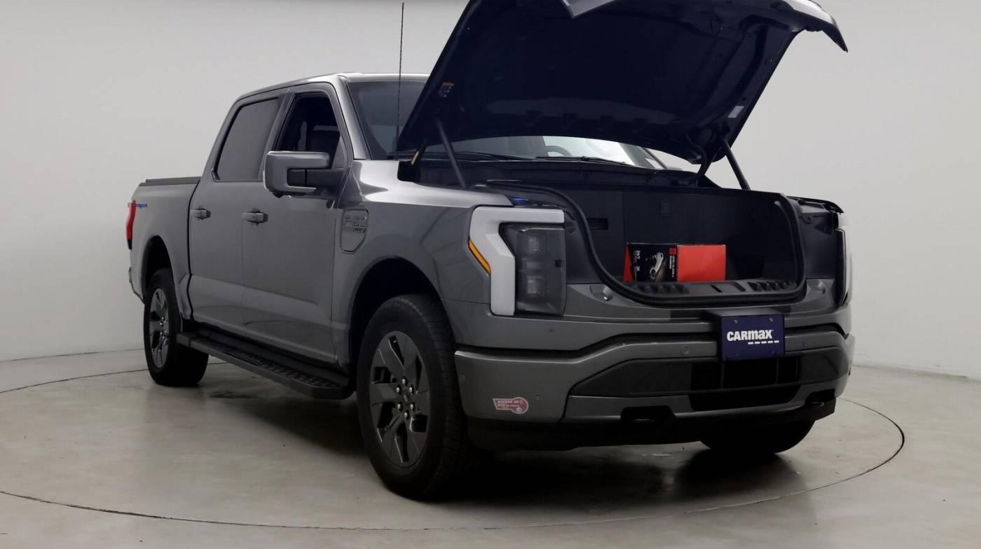 2023 Ford F-150 Lightning LARIAT in Inglewood CA For Sale - Image 1