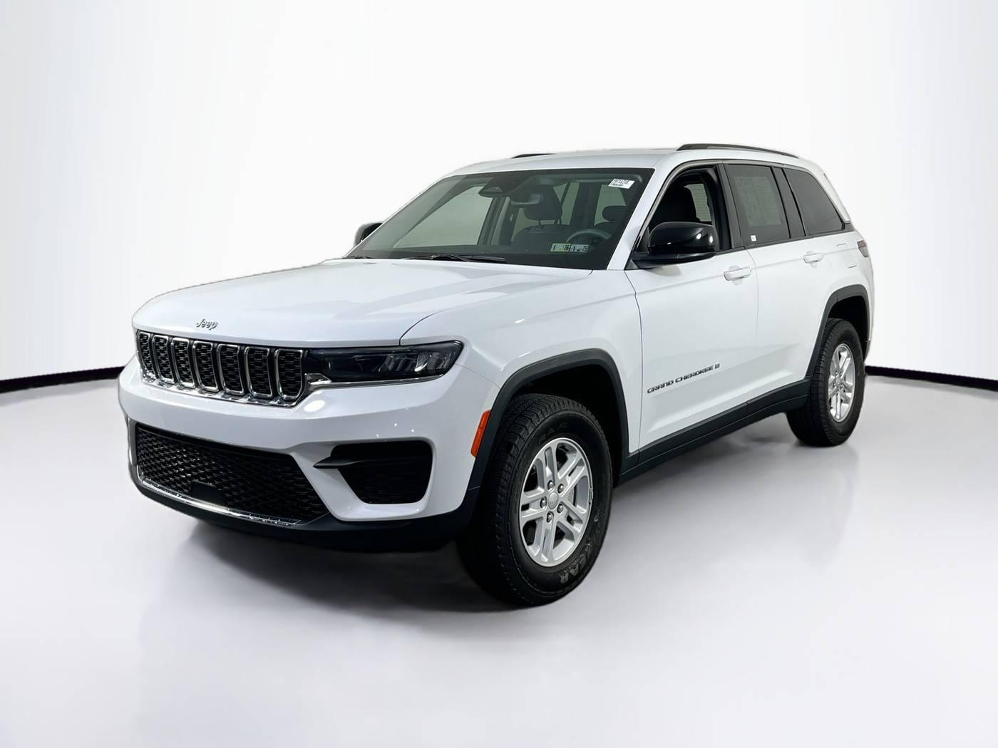 2023 Jeep Grand Cherokee Laredo in Edgemont PA For Sale - Image 1