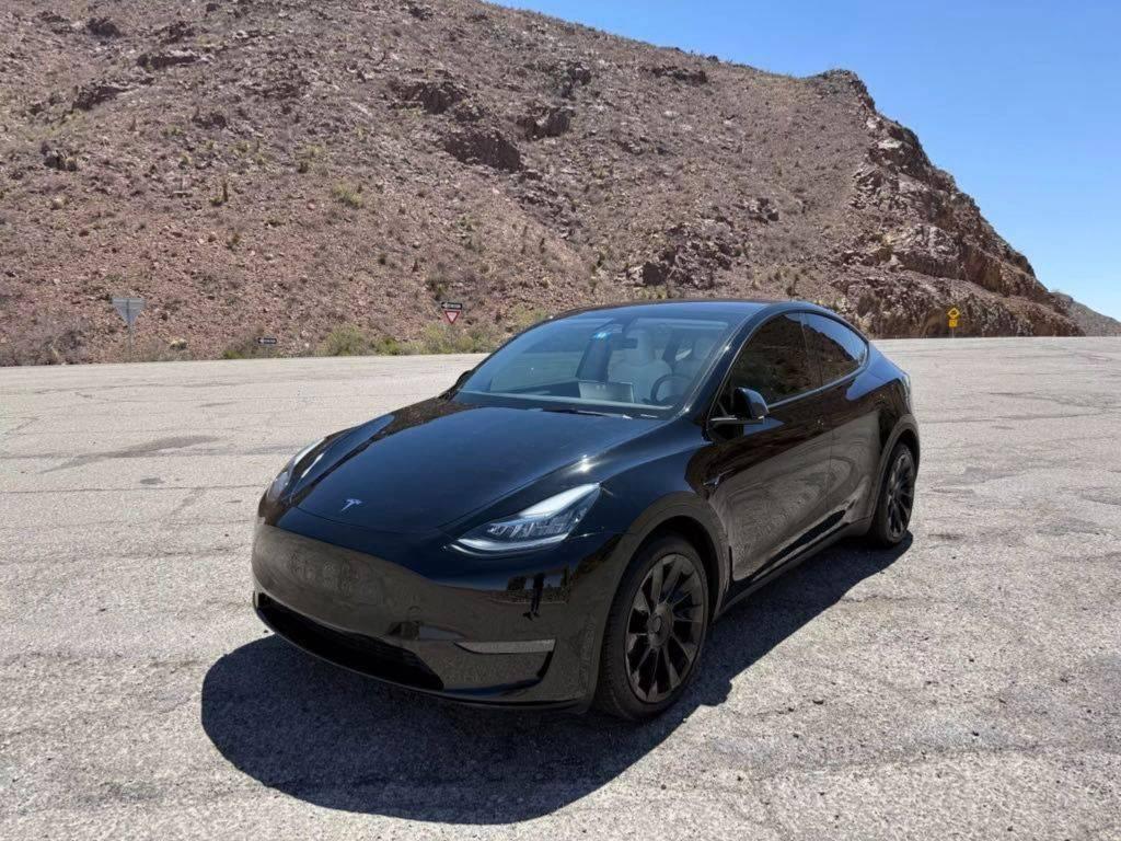 2023 Tesla Model Y Long Range in El Paso TX For Sale - Image 1