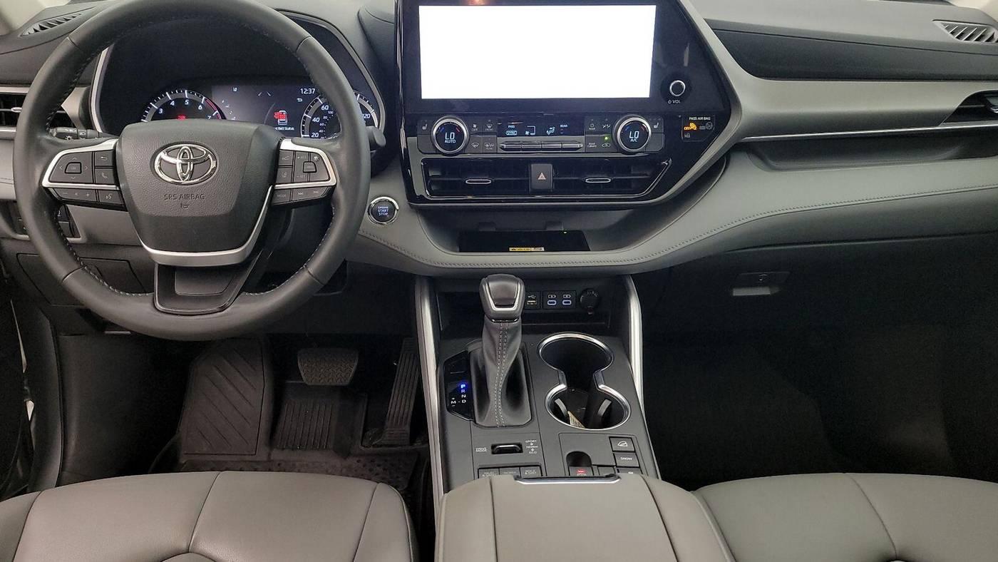2023 Toyota Highlander XLE in Birmingham AL For Sale - Image 1