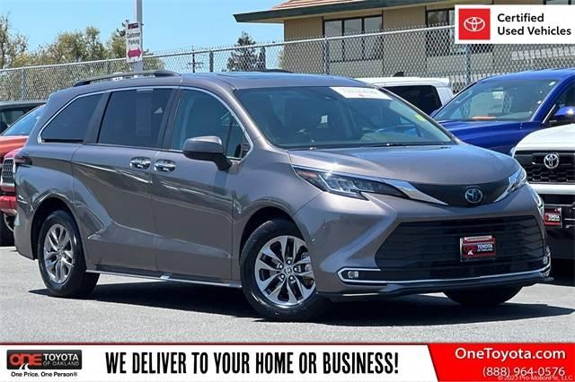 2023 Toyota Sienna XLE in Oakland CA For Sale - Image 1
