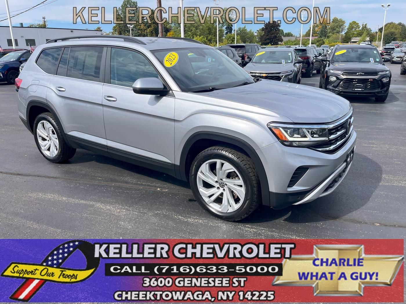 2023 Volkswagen Atlas SE with Technology in Cheektowaga NY For Sale - Image 1