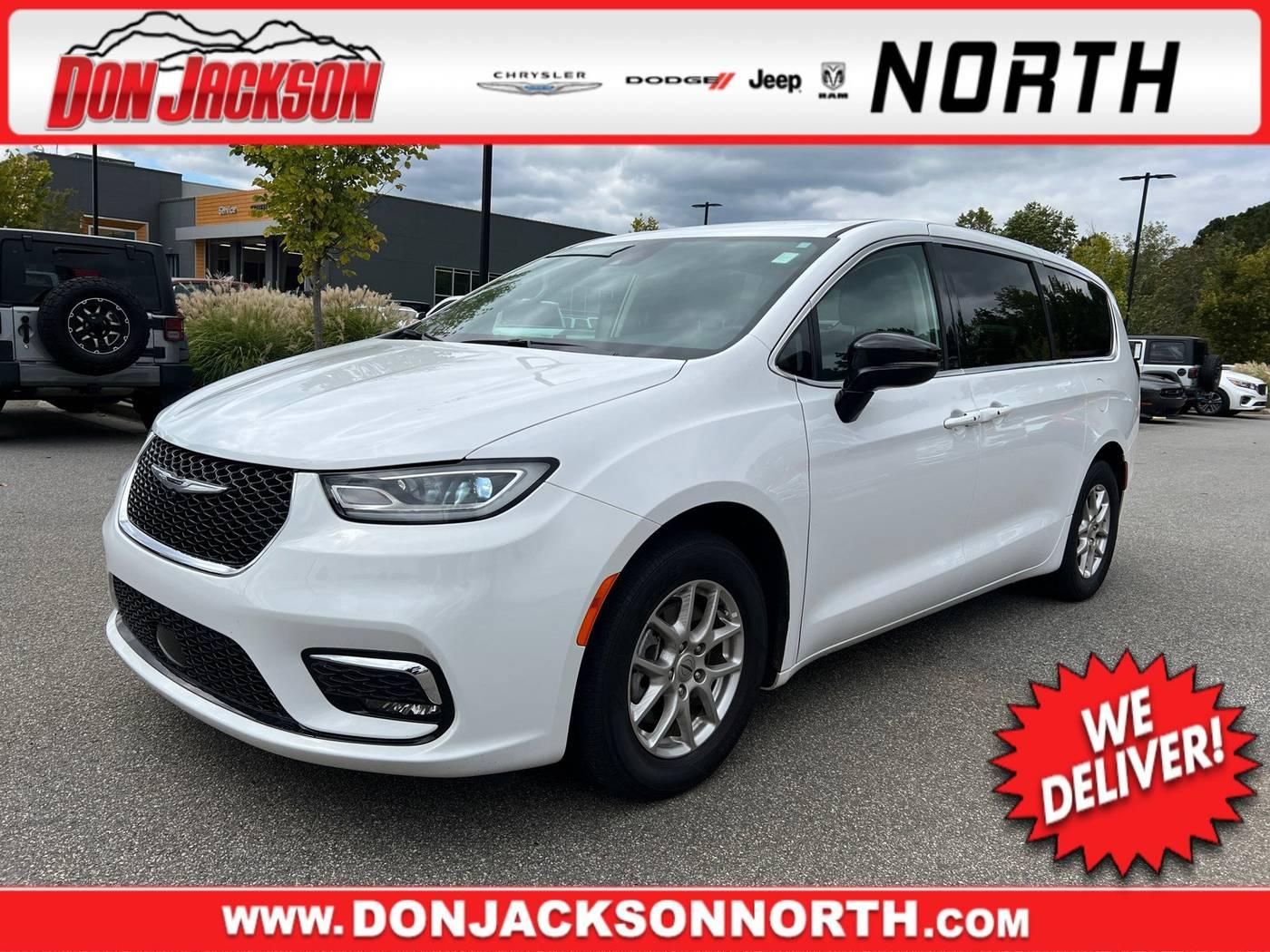 2024 Chrysler Pacifica Touring L in Cumming GA For Sale - Image 1