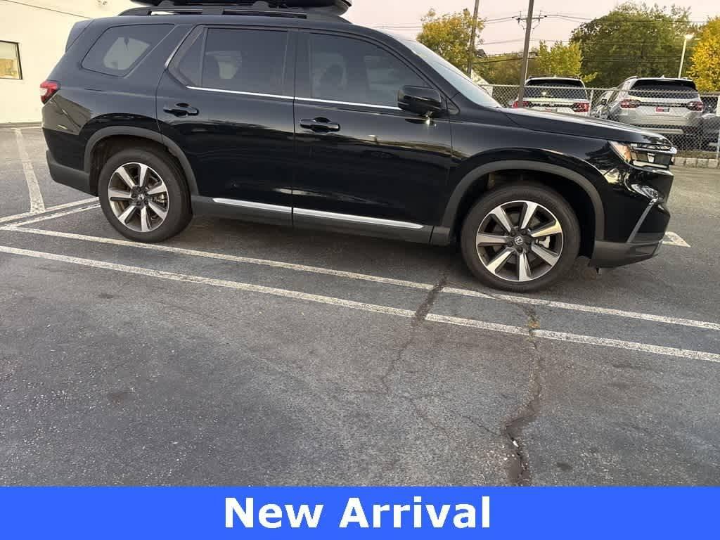 2024 Honda Pilot Elite in Paramus NJ For Sale - Image 1