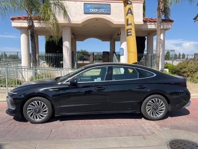 2024 Hyundai Sonata Hybrid SEL in Selma CA For Sale - Image 1