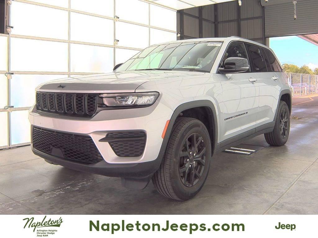 2024 Jeep Grand Cherokee Altitude in Arlington Heights IL For Sale - Image 1