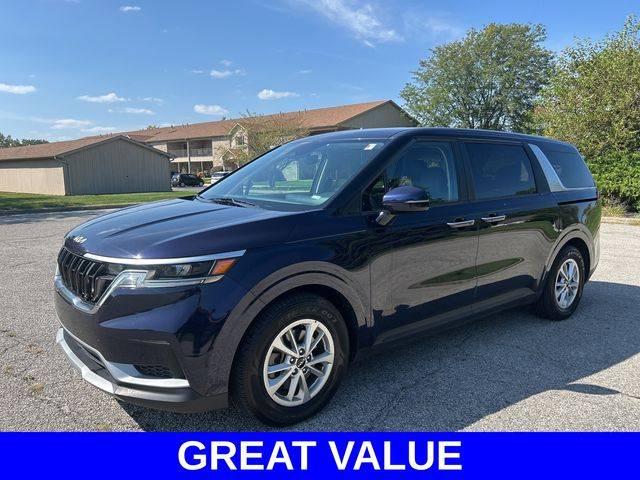 2024 Kia Carnival LXS in Highland IN For Sale - Image 1