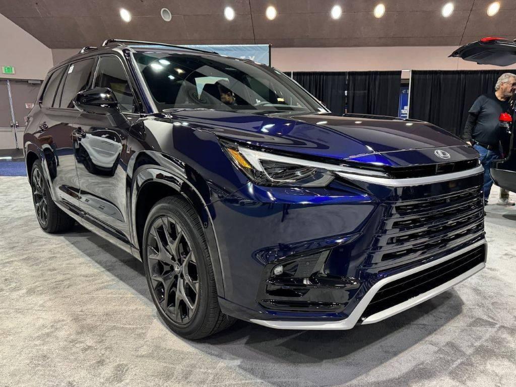 2024 Lexus TX TX 500h F SPORT Luxury in Columbia SC For Sale - Image 1