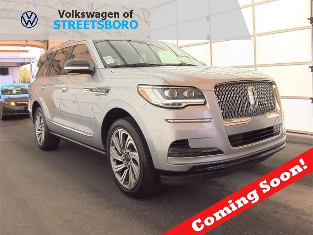 2024 Lincoln Navigator Reserve in Streetsboro OH For Sale - Image 1