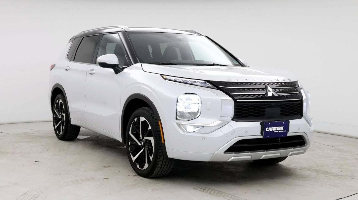 2024 Mitsubishi Outlander SEL in Inglewood CA For Sale - Image 1