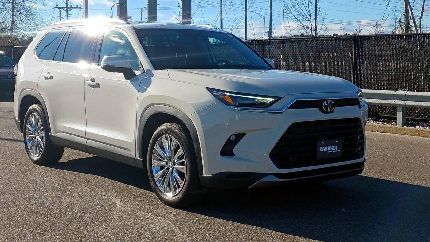 2024 Toyota Grand Highlander Platinum in Birmingham AL For Sale - Image 1