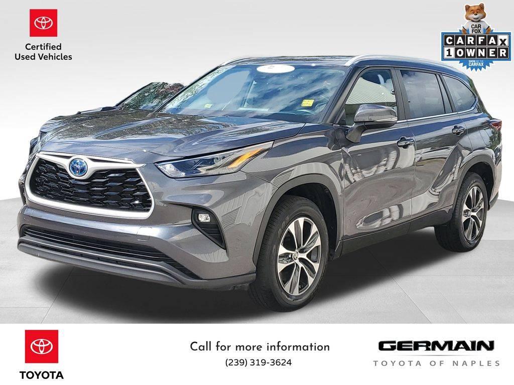 2024 Toyota Highlander Hybrid XLE in Naples FL For Sale - Image 1