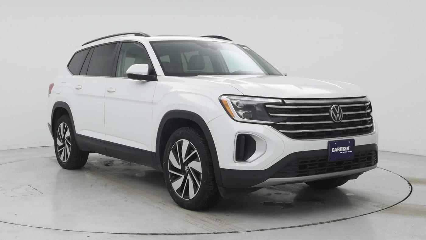 2024 Volkswagen Atlas SE with Technology in Birmingham AL For Sale - Image 1