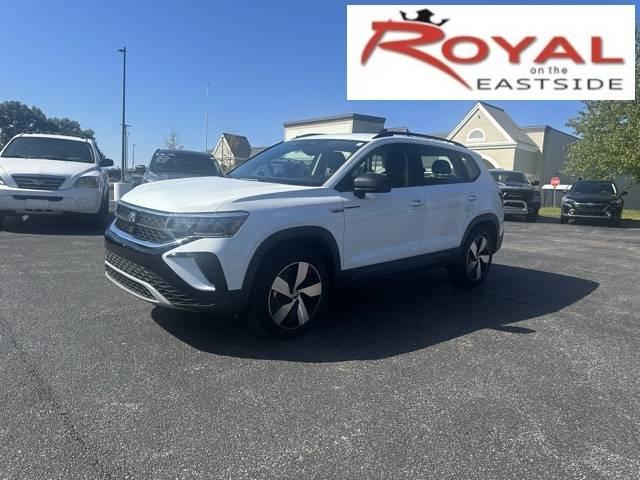 2024 Volkswagen Taos S in BLOOMINGTON IN For Sale - Image 1