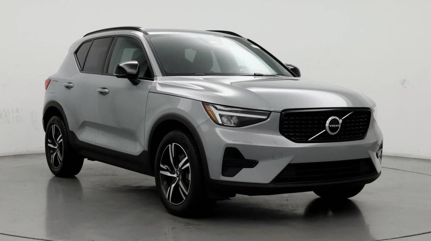 2024 Volvo XC40 Core in Inglewood CA For Sale - Image 1