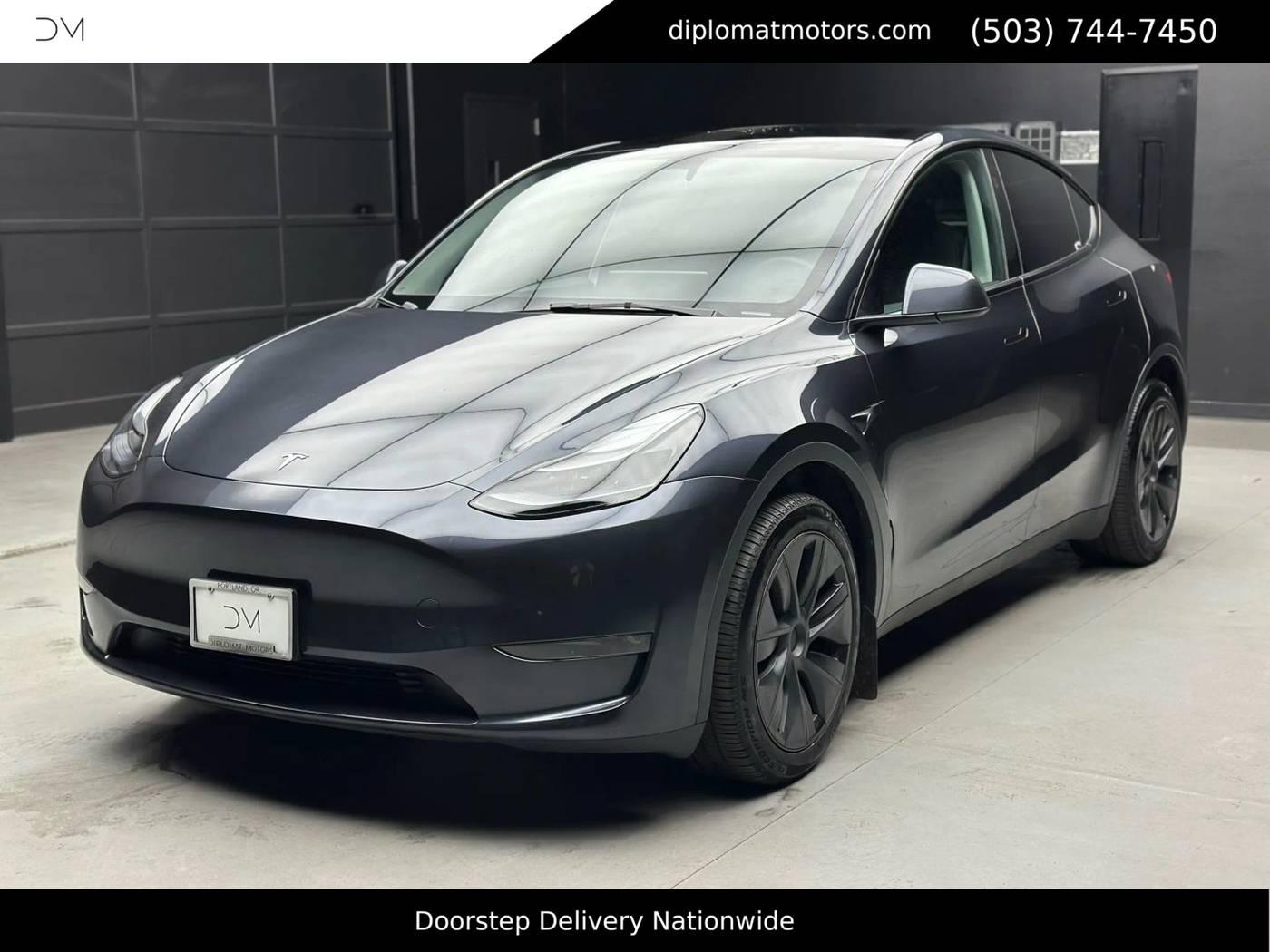 2025 Tesla Model Y Long Range in Troutdale OR For Sale - Image 1