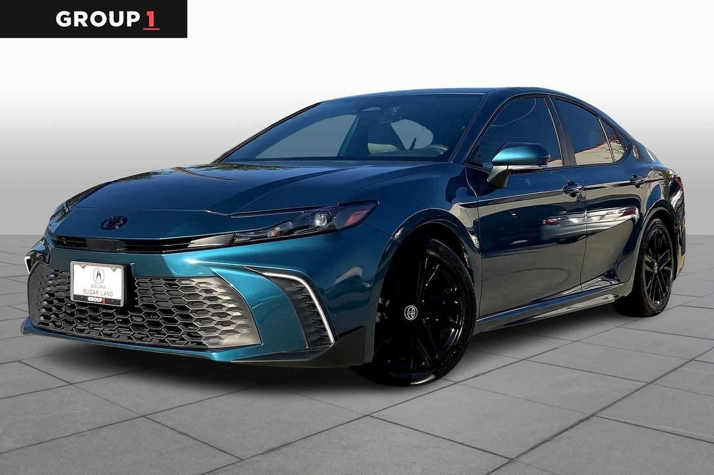 2025 Toyota Camry Hybrid SE in Sugar Land TX For Sale - Image 1