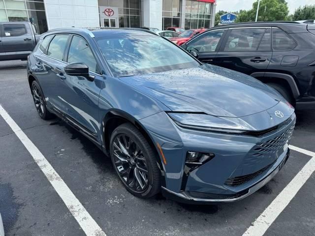 2025 Toyota Crown Signia XLE in Clarksville IN For Sale - Image 1