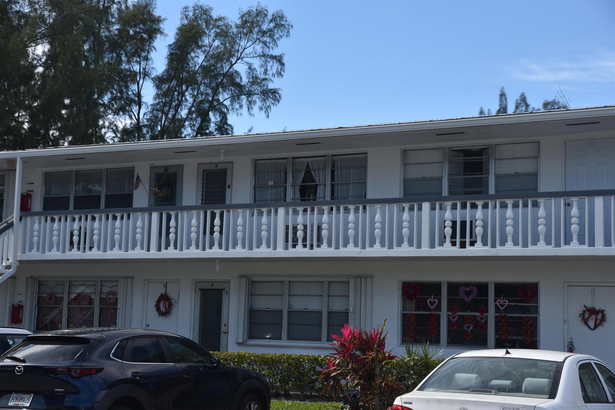 Condo/Apartment for Sale, 14 Windsor A 14 33417 - Image 1