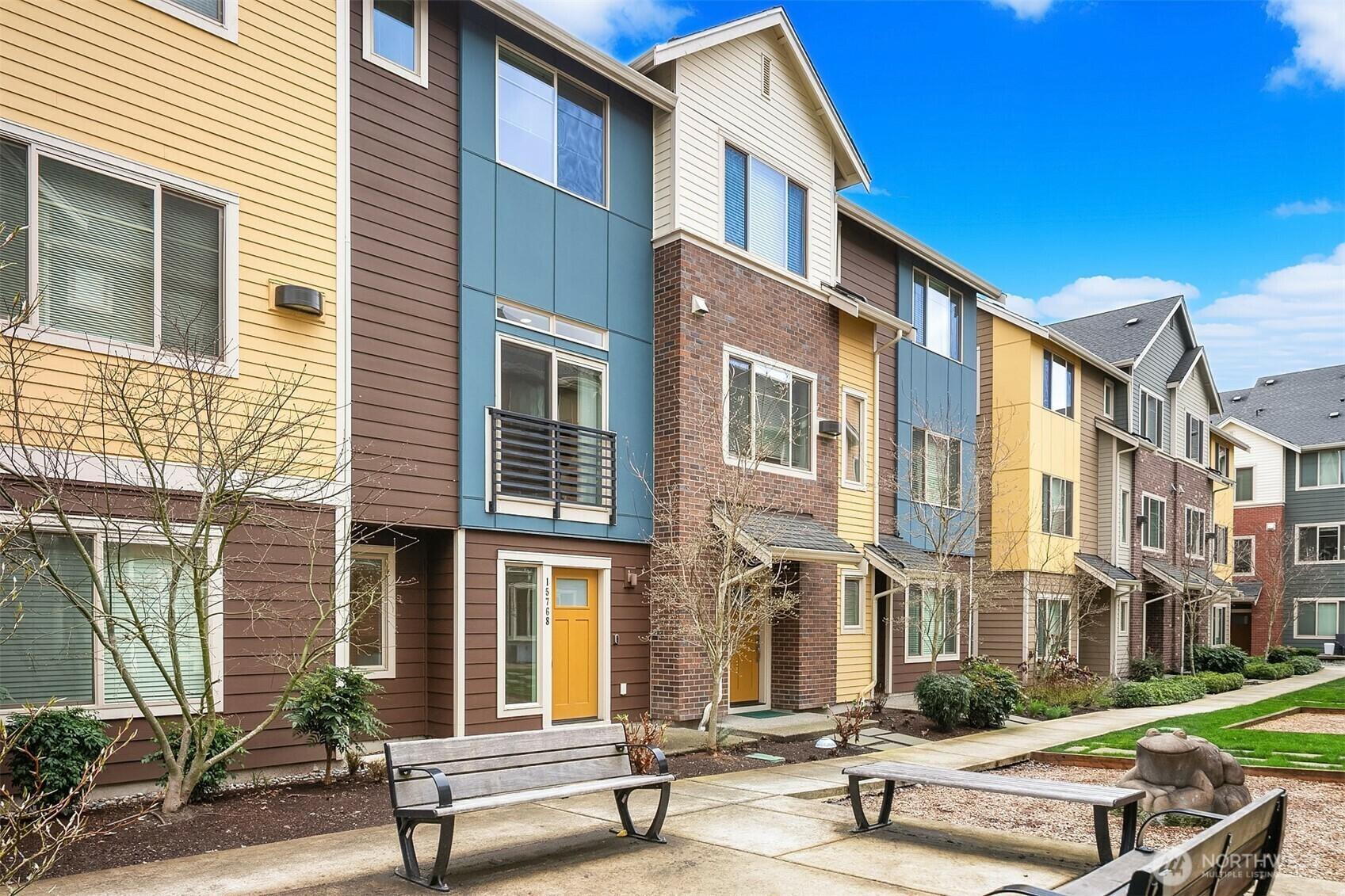 Condo/Apartment for Sale, 15768 NE 14th Ter 98008 - Image 1