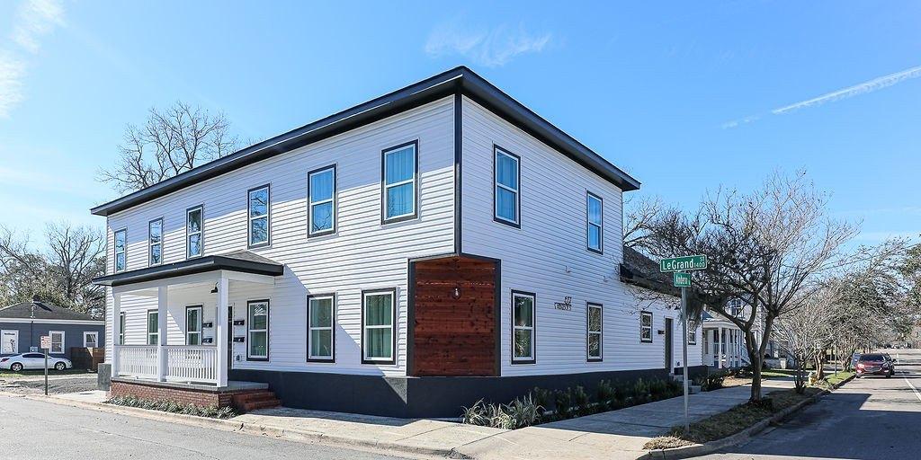 Condo/Apartment for Sale, 637 E Anderson Street 3 31401 - Image 1