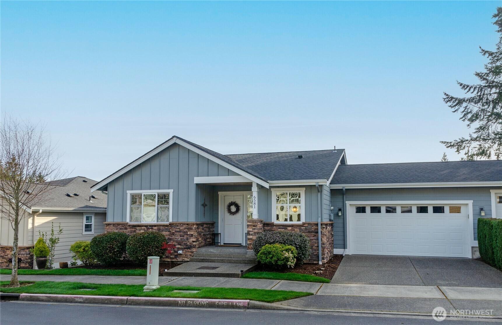 Condo/Apartment for Sale, 6581 Hunt Highlands Loop 9 98335 - Image 1