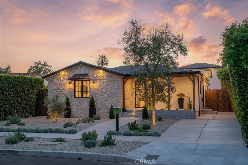 House for Sale, 133 La Jolla Avenue 90048 - Image 1