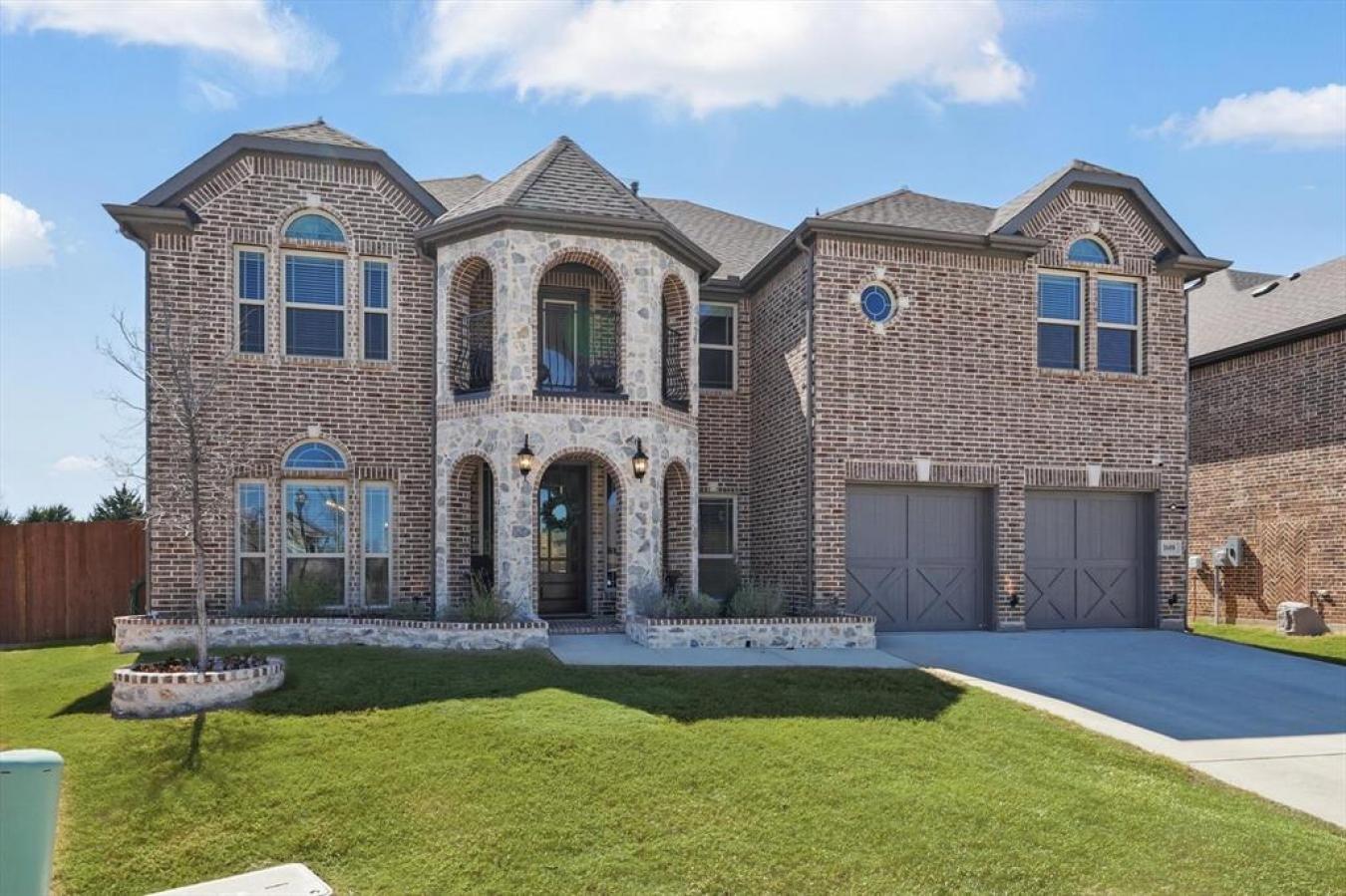 House for Sale, 1608 Nighthawk 76063 - Image 1