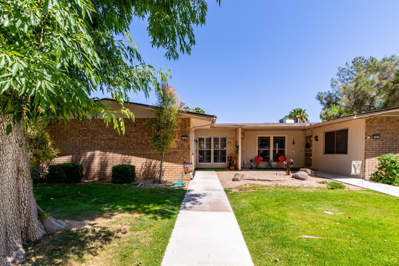 House for Sale, 17617 N 105TH AVENUE 85373 - Image 1