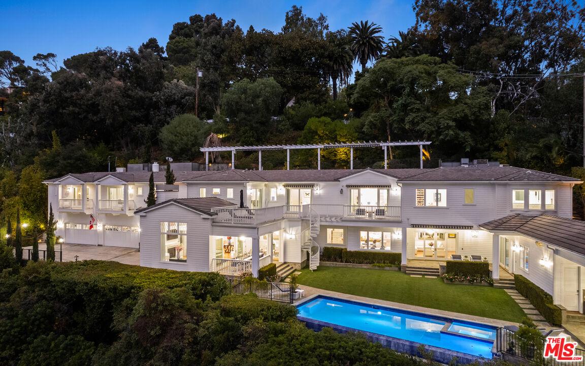 House for Sale, 1832 OLD ORCHARD RD 90049 - Image 1