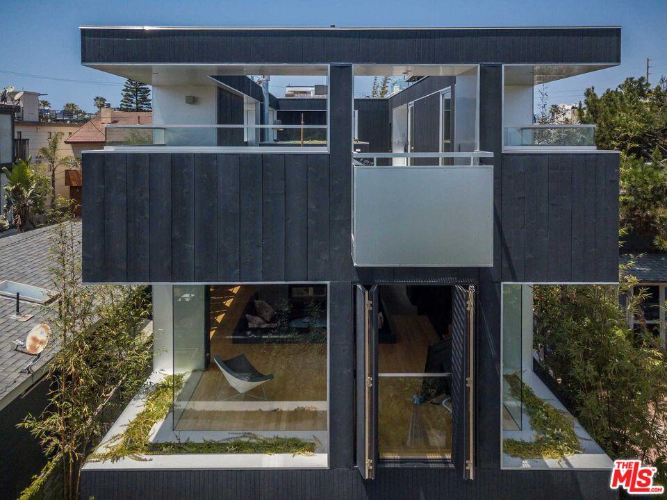 House for Sale, 21 27th AVE 90291 - Image 1