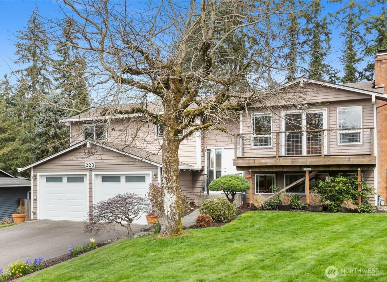 House for Sale, 223 176th Place SW 98012 - Image 1