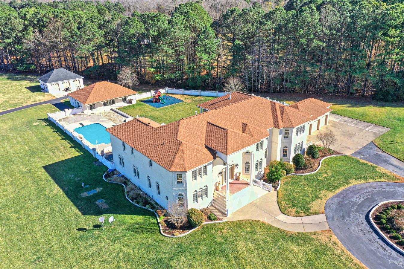 House for Sale, 2444 Ballahack Road 23322 - Image 1