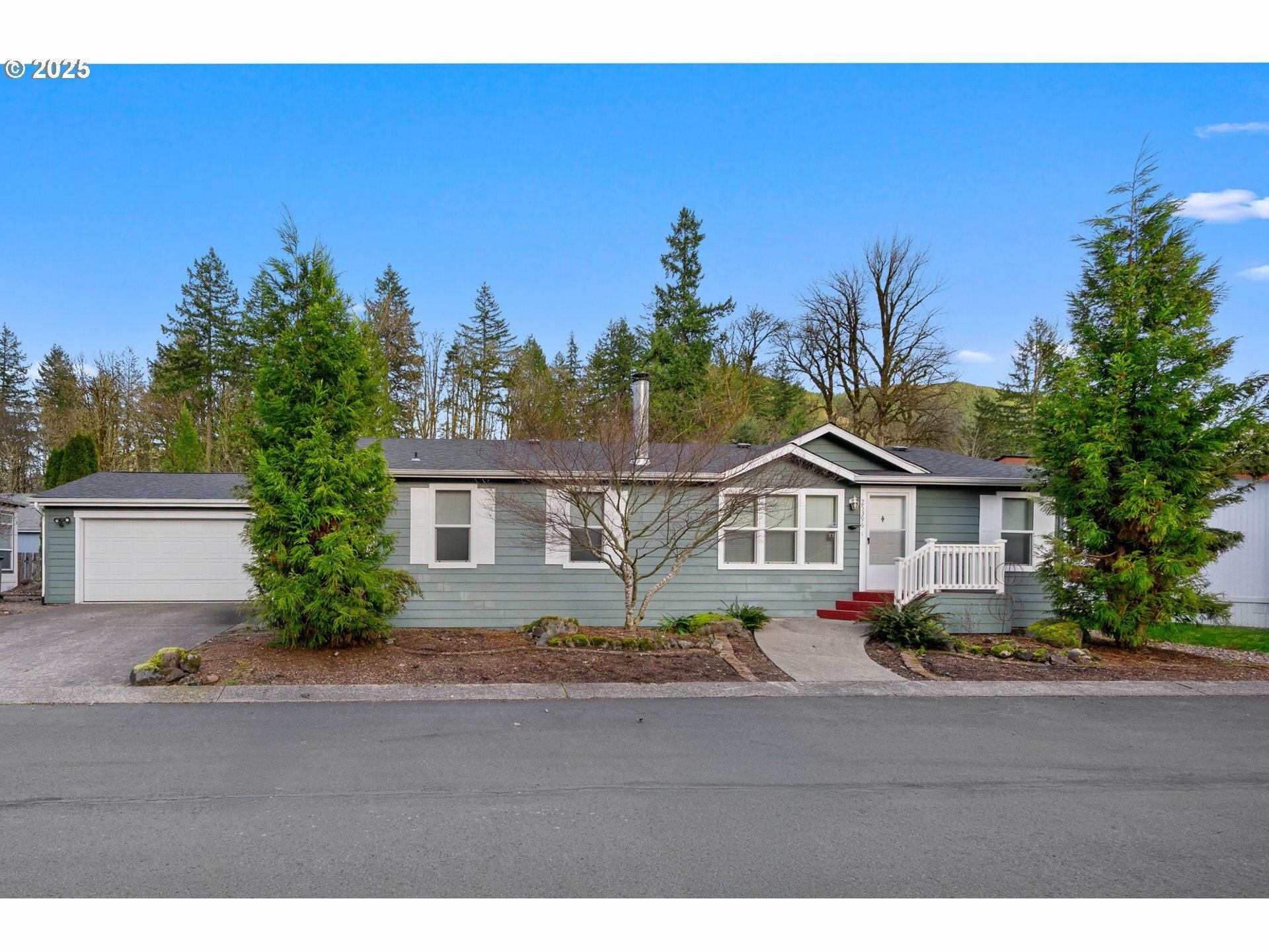 House for Sale, 25396 E Cedar Glen Loop 97067 - Image 1