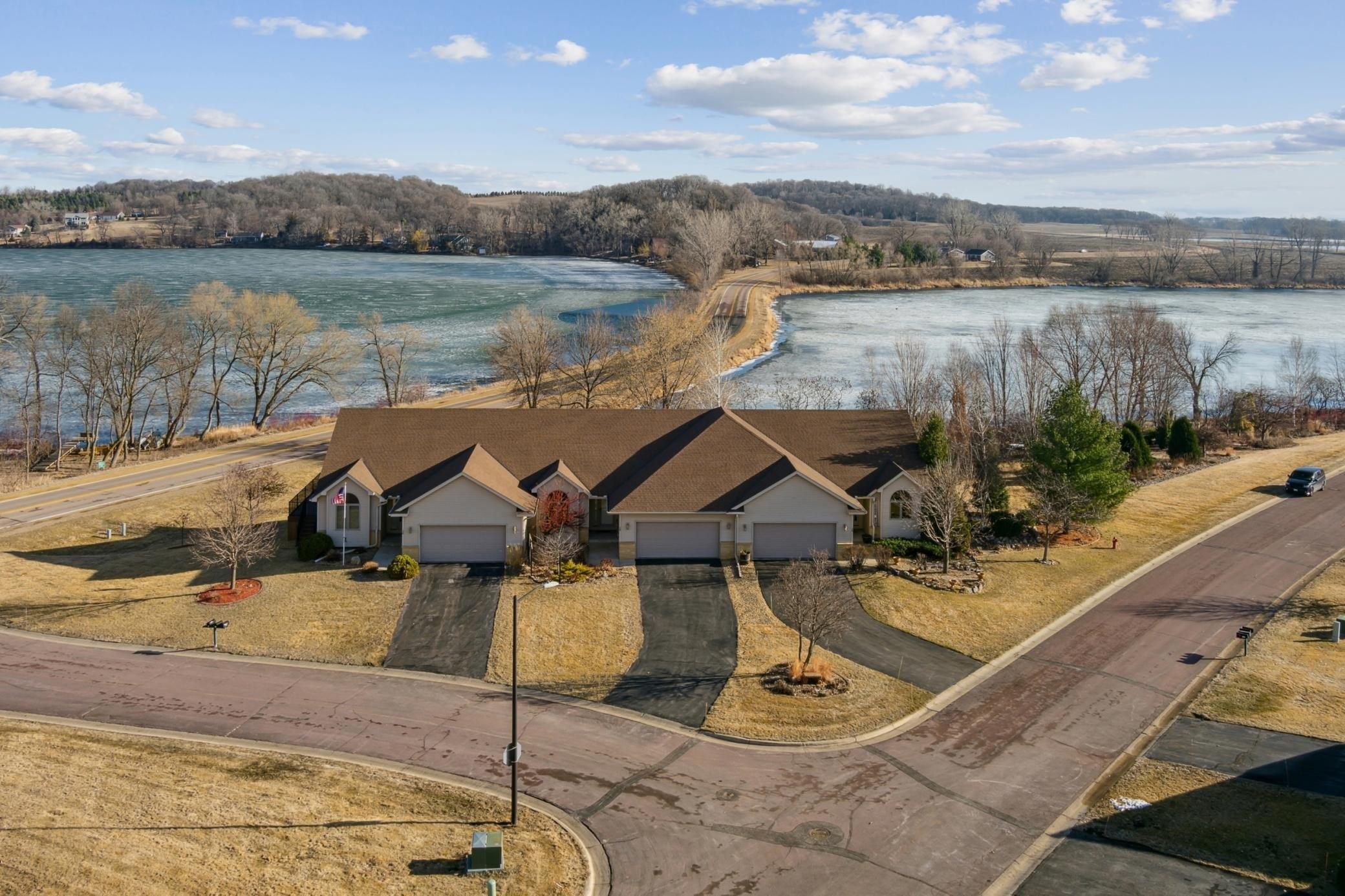 House for Sale, 28 Osprey Way 56028 - Image 1