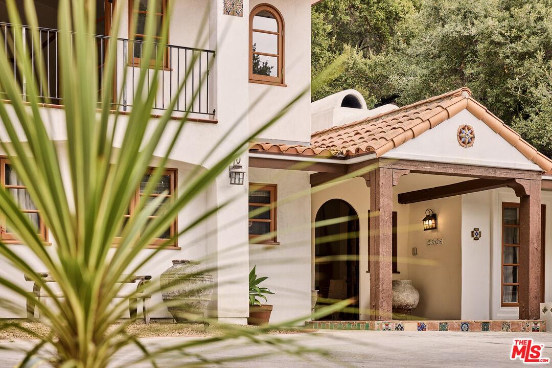 House for Sale, 3268 Serra RD 90265 - Image 1