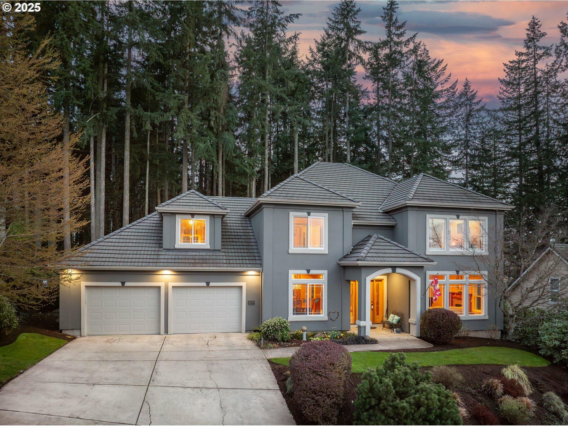 House for Sale, 3289 Wintercreek Dr 97405 - Image 1