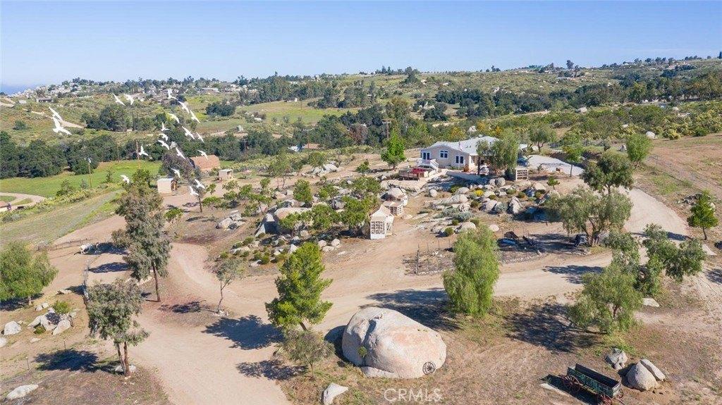 House for Sale, 34725 Silverwood Court 92544 - Image 1