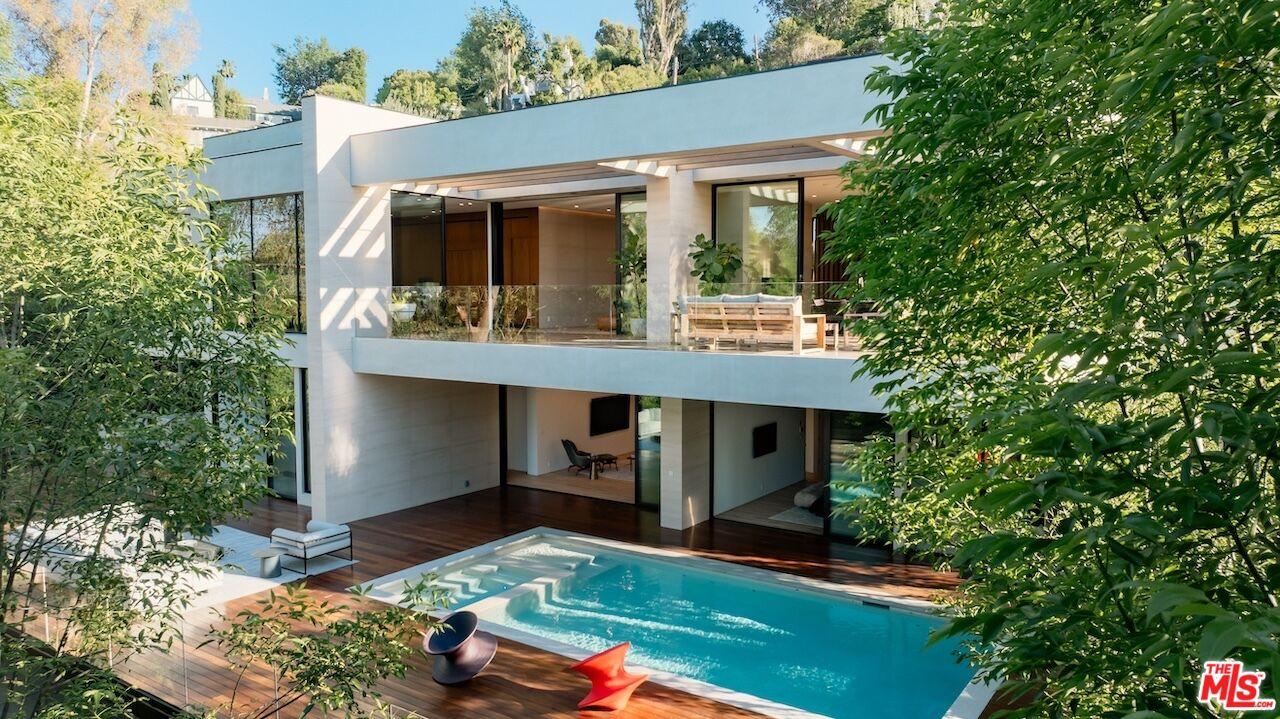 House for Sale, 3748 Berry DR 91604 - Image 1