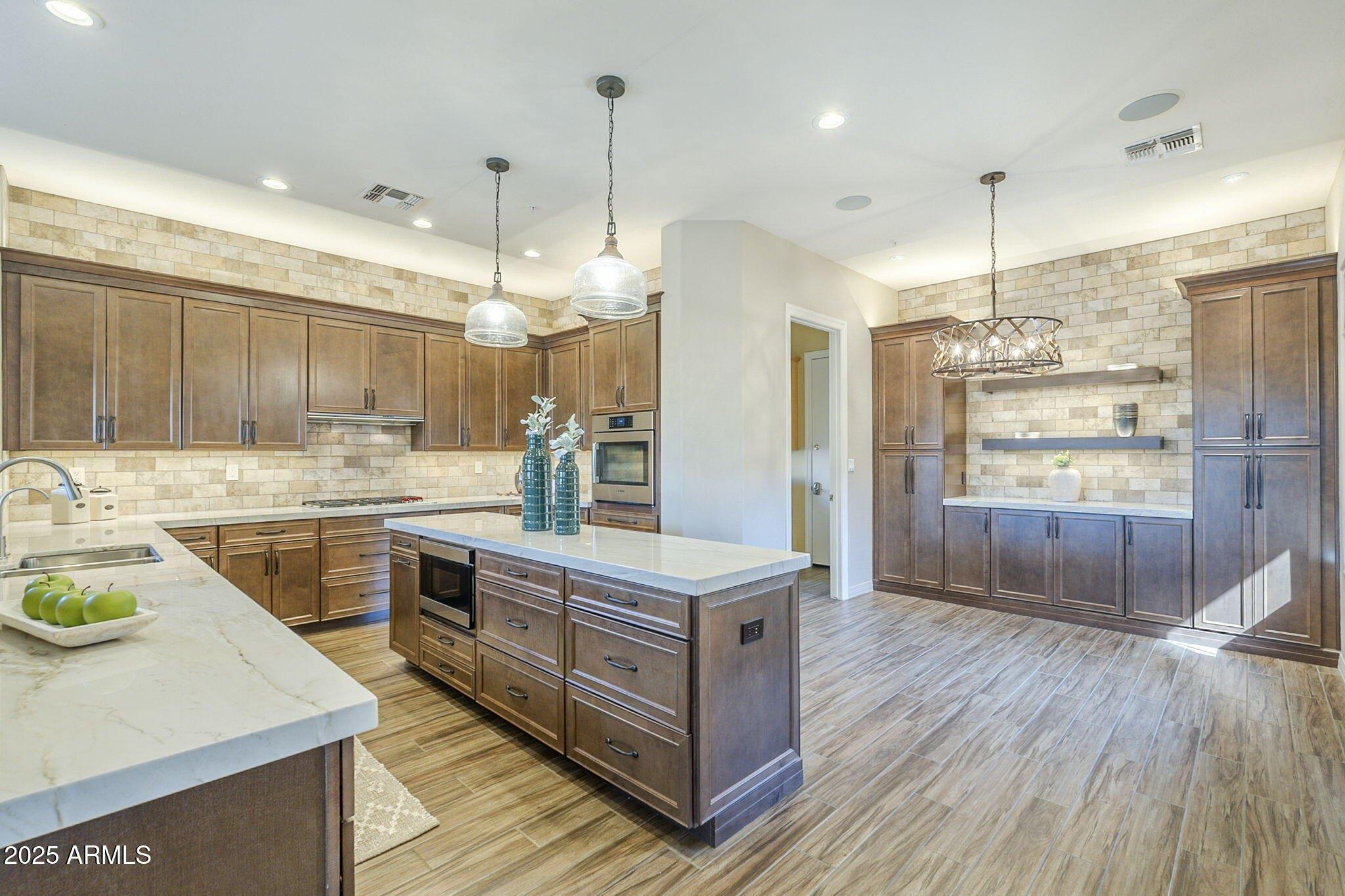 House for Sale, 7438 E VISAO Drive 85266 - Image 1